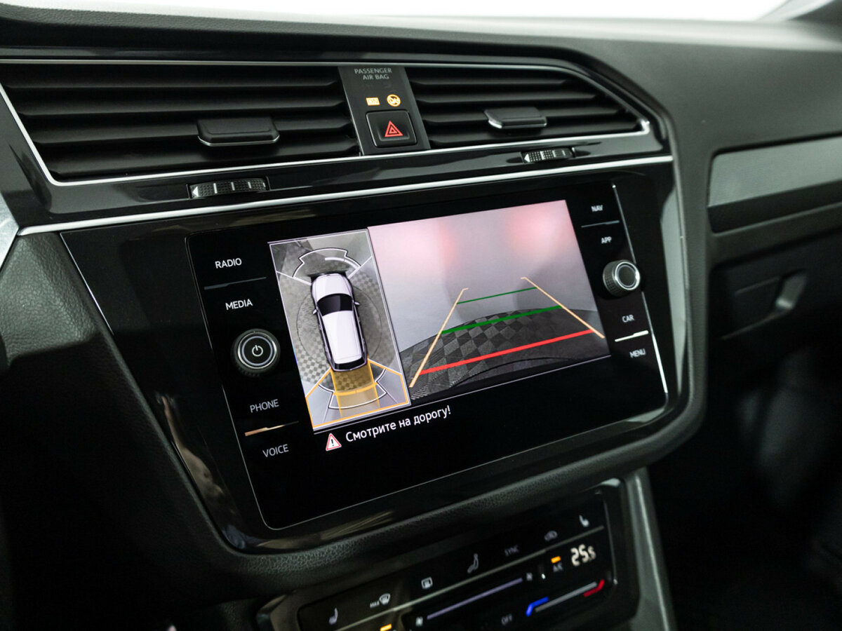 Купить Volkswagen Tiguan II Рестайлинг, 2020, 110 372 км, фото №15