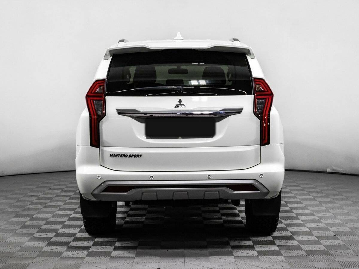 Купить Mitsubishi Montero Sport III Рестайлинг, 2022, 77 396 км, фото №5
