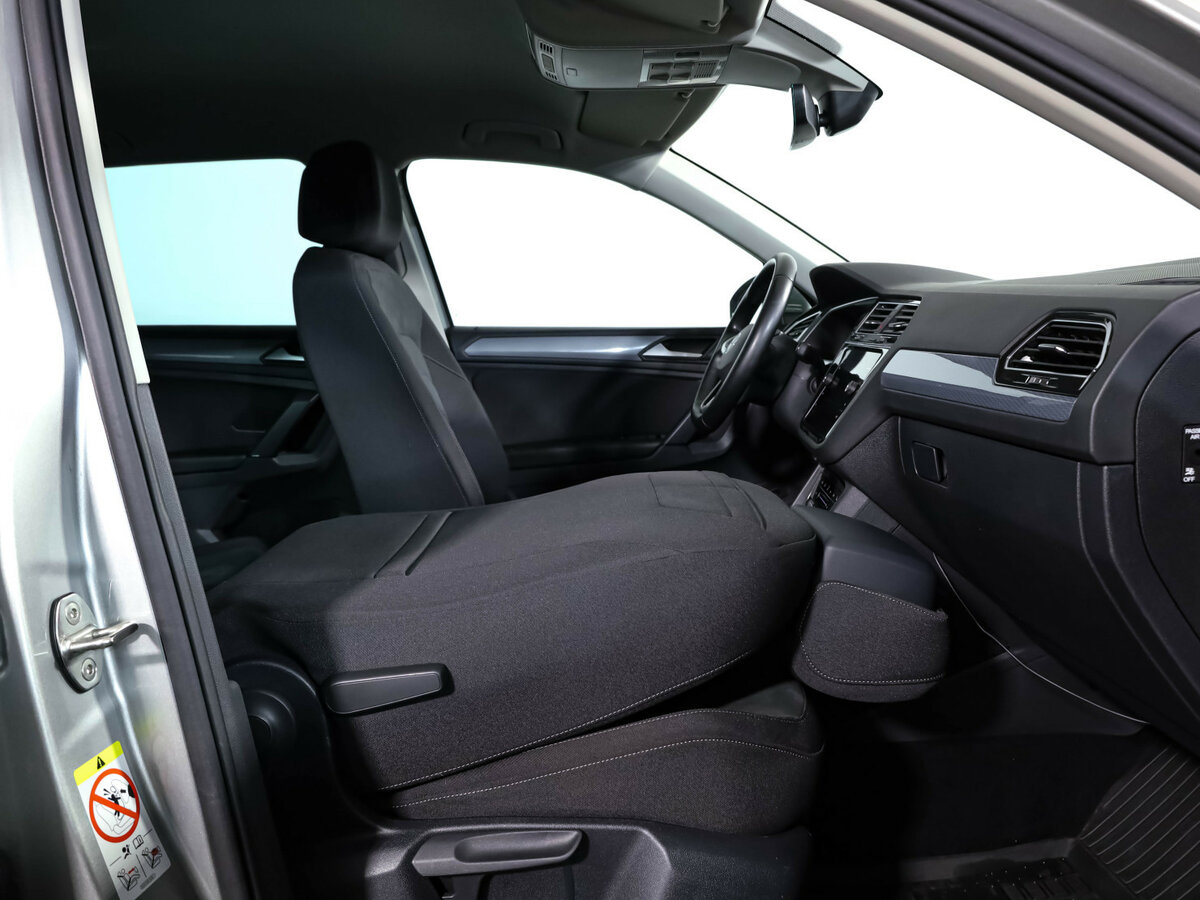 Купить Volkswagen Tiguan II Рестайлинг, 2021, 100 030 км, фото №20