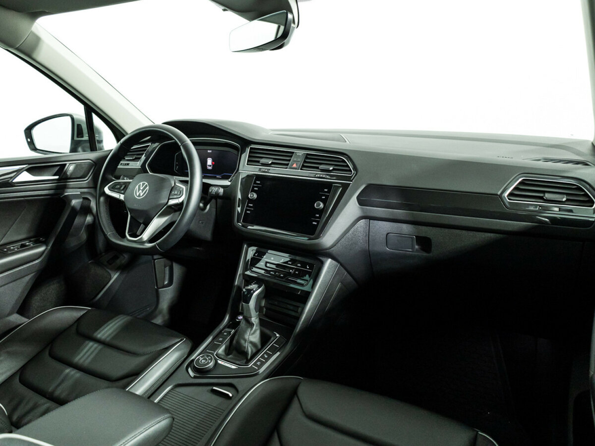 Купить Volkswagen Tiguan II Рестайлинг, 2021, 59 695 км, фото №8
