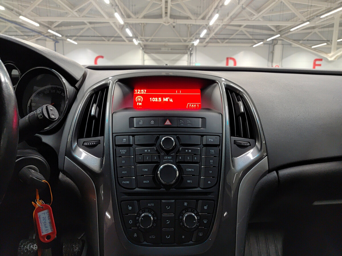 Купить Opel Astra J Рестайлинг, 2013, 180 852 км, фото №15