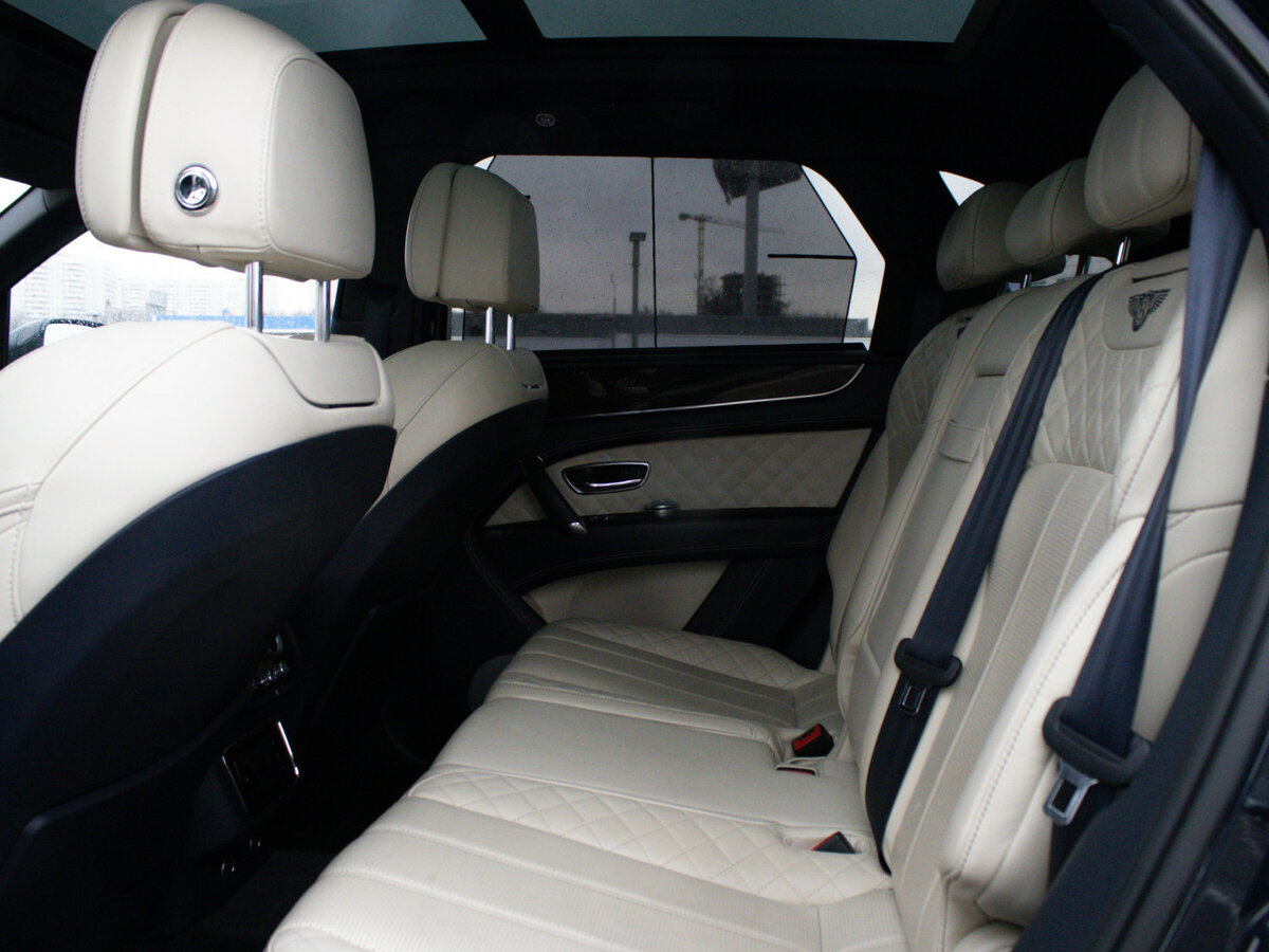 Купить Bentley Bentayga I, 2016, 143 230 км, фото №11