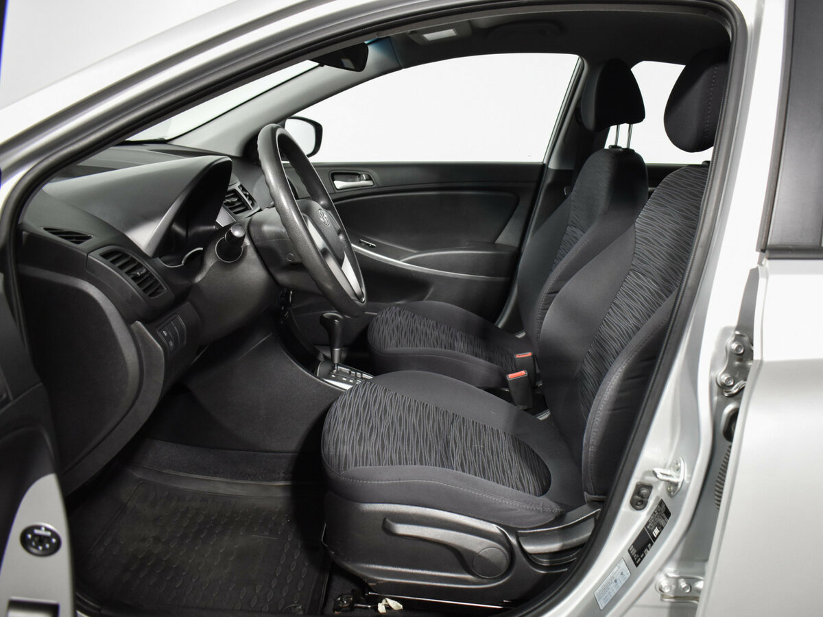 Купить Hyundai Solaris I Рестайлинг, 2015, 79 094 км, фото №10