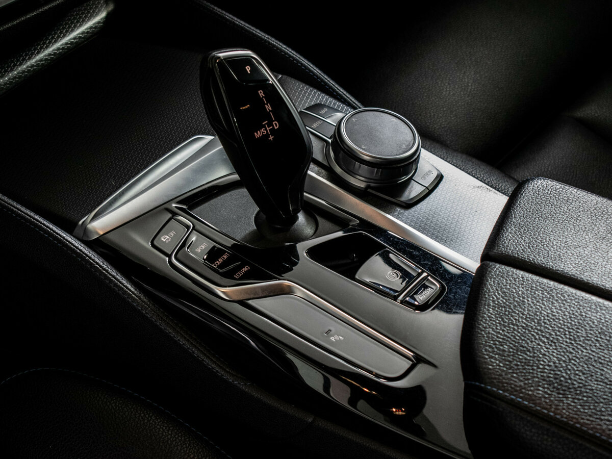 Купить BMW 5 серии 520d xDrive VII (G30/G31/G38) Рестайлинг, 2021, 122 505 км, фото №17