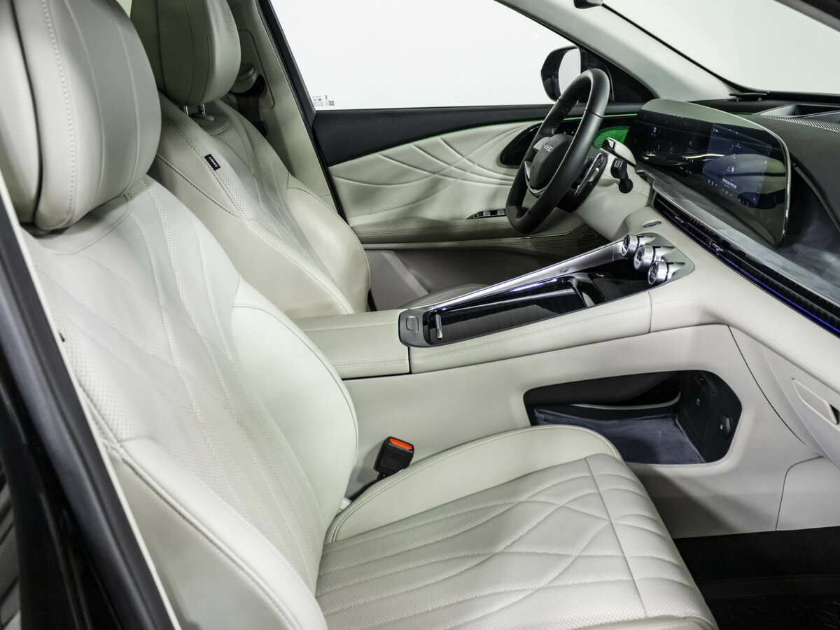 Купить Exeed RX, 2024, 21 853 км, фото №8