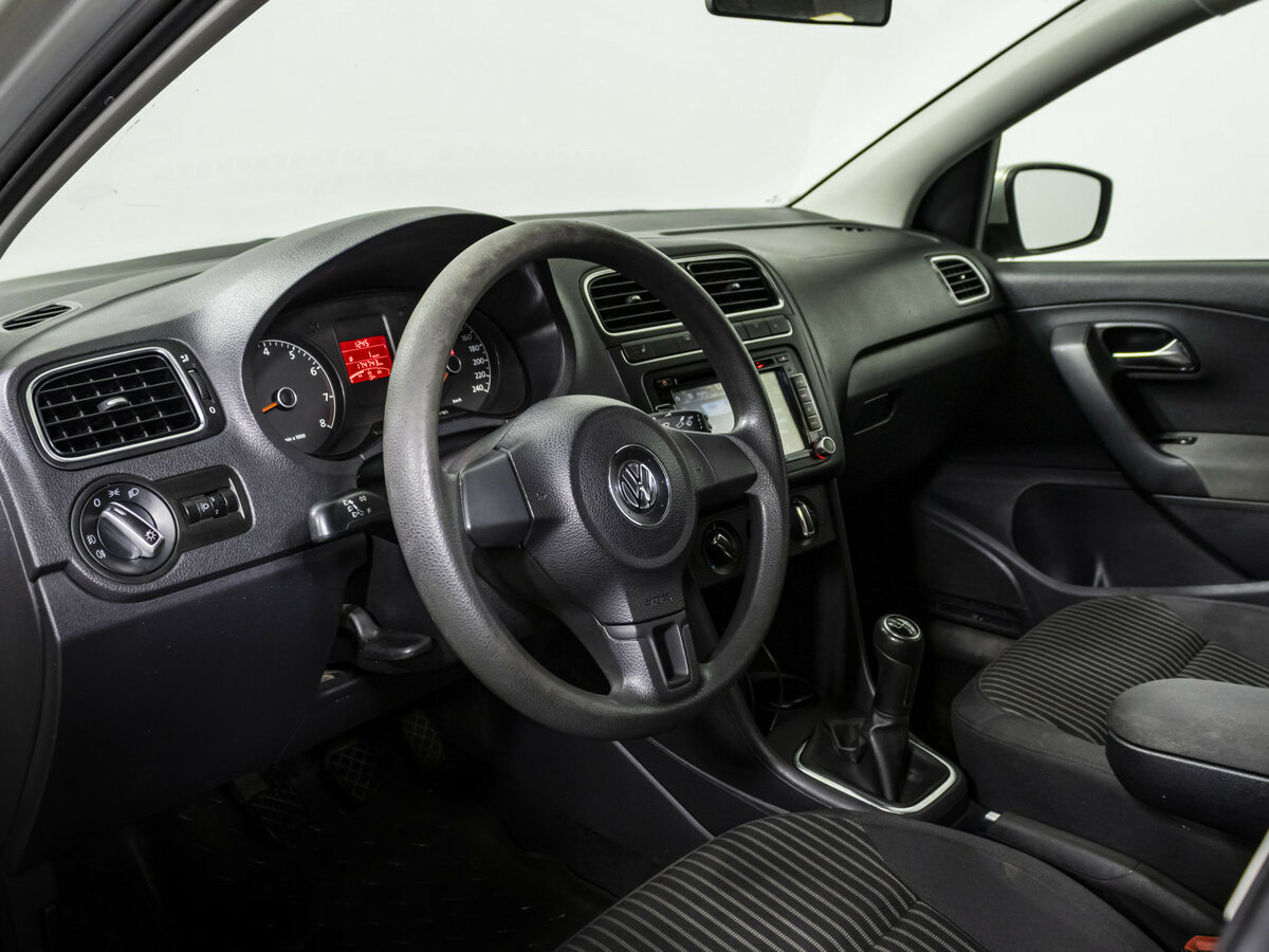 Купить Volkswagen Polo V, 2011, 174 000 км, фото №9